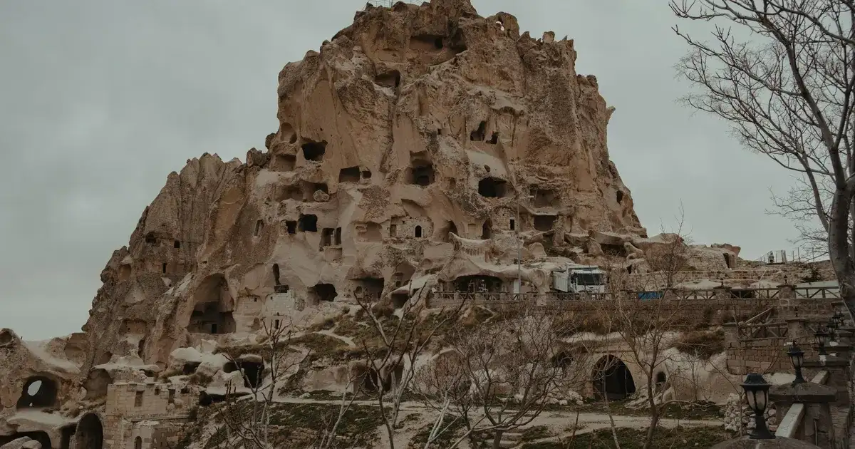 Onde Ficar na Capadócia — Göreme vs Ürgüp vs Uçhisar vs Avanos
